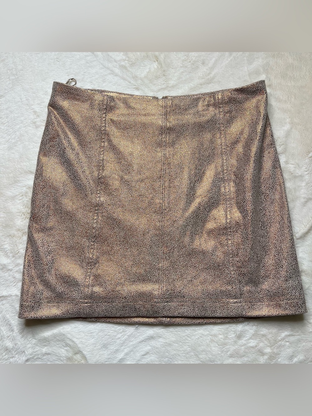 Free People Rose Gold Metallic Faux Leather Mini Skirt Size 6 Bronze Party - Picture 2 of 7